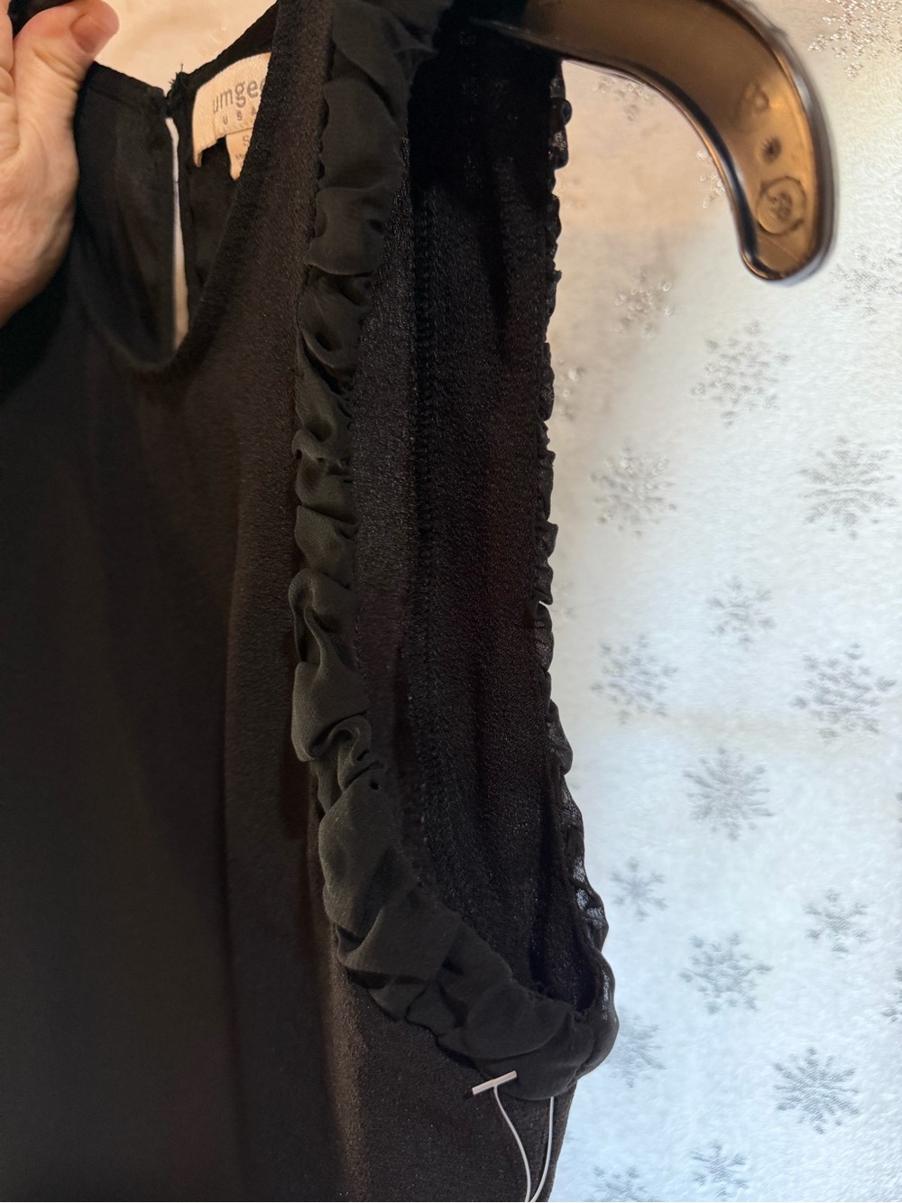Label inside garment - Picture 3 of 4
